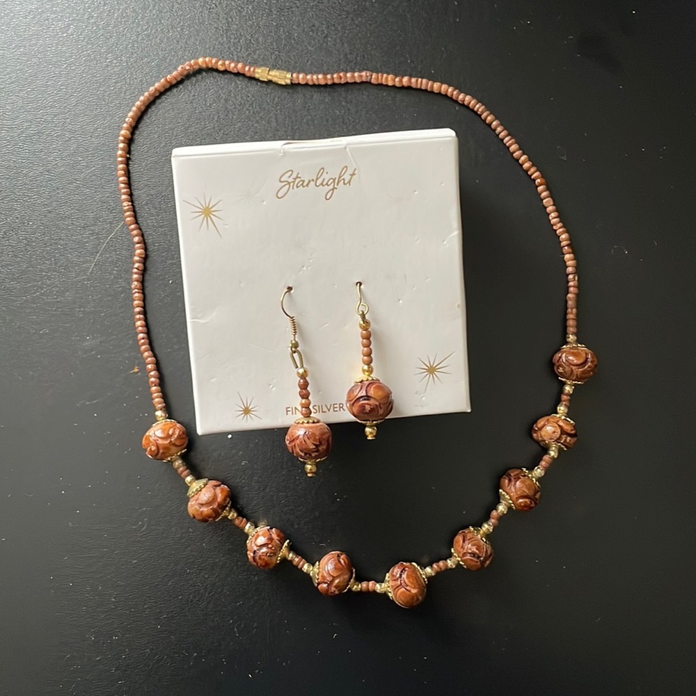 Brown necklace and earrings